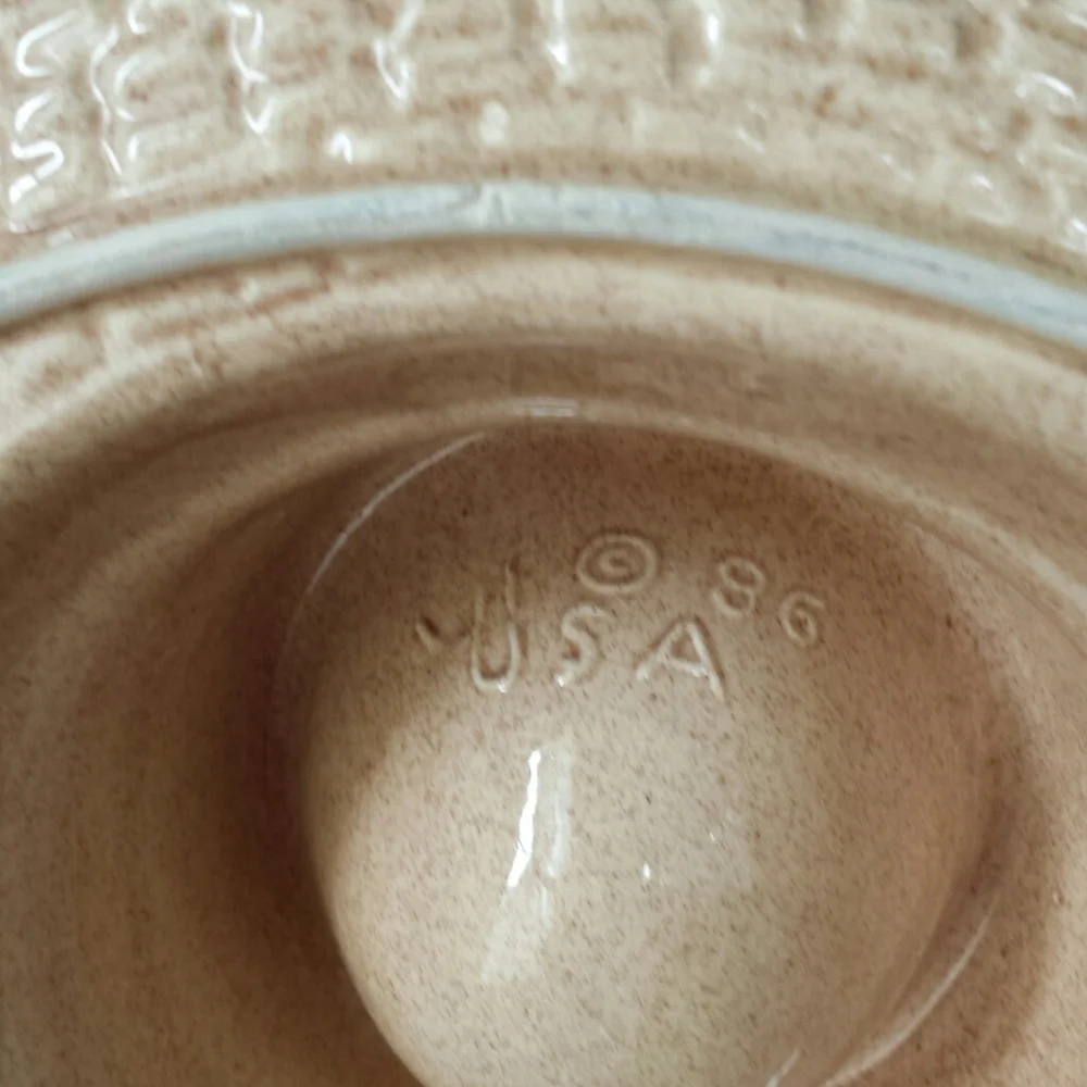 Ceramic Sombrero hat chip dish